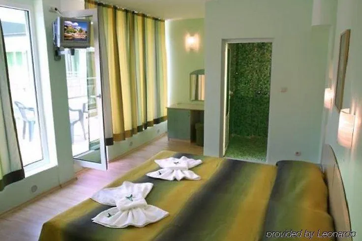 Hotel Boomerang - Sluneční pobřeží